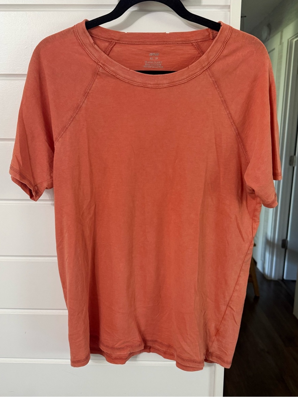 Aerie‎ Distressed Basic Boyfriend T-Shirt